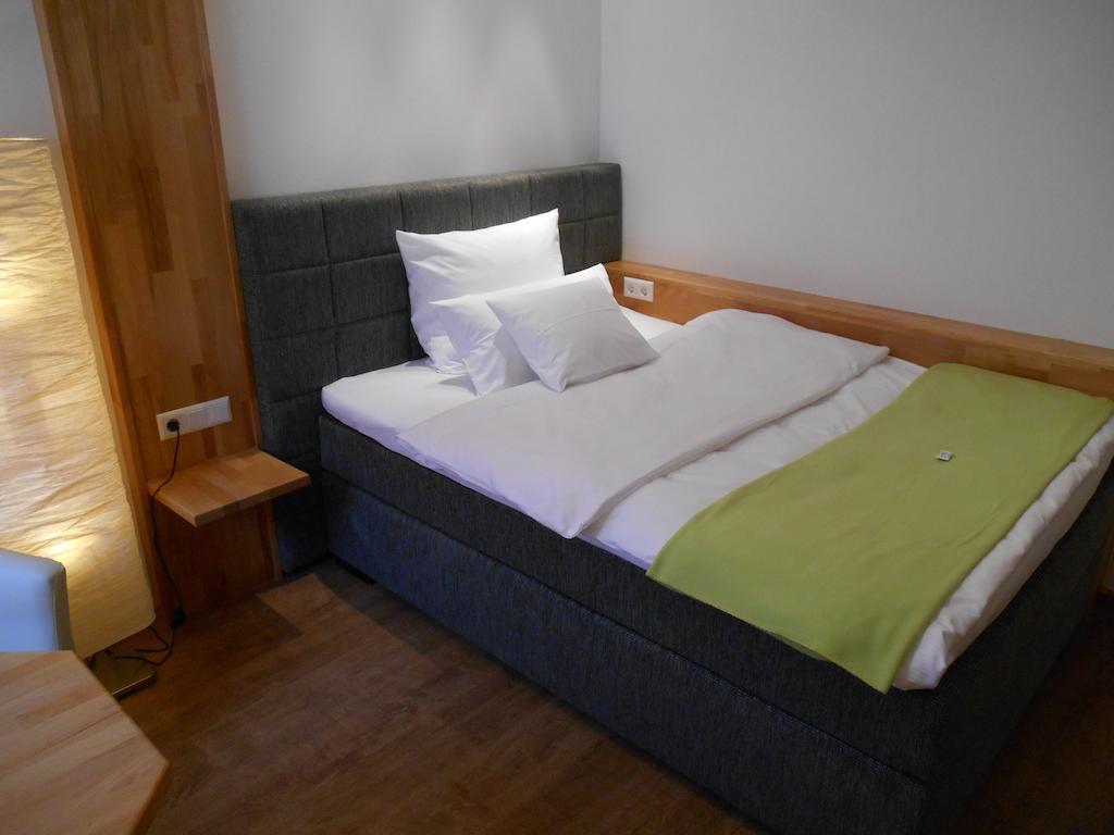 Warum Ins Hotel Neckarsulm Camera foto